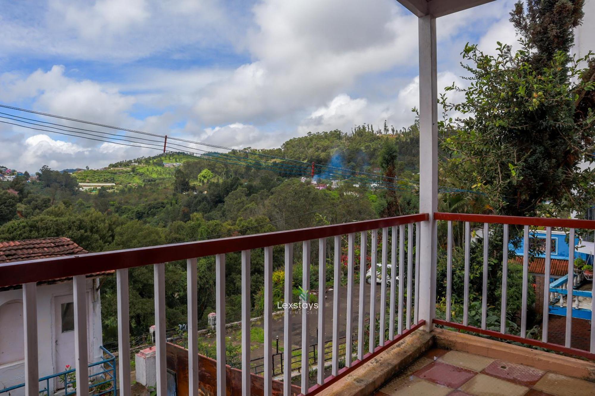 Vijaya Deepa Guest House By Lexstays Coonoor Εξωτερικό φωτογραφία