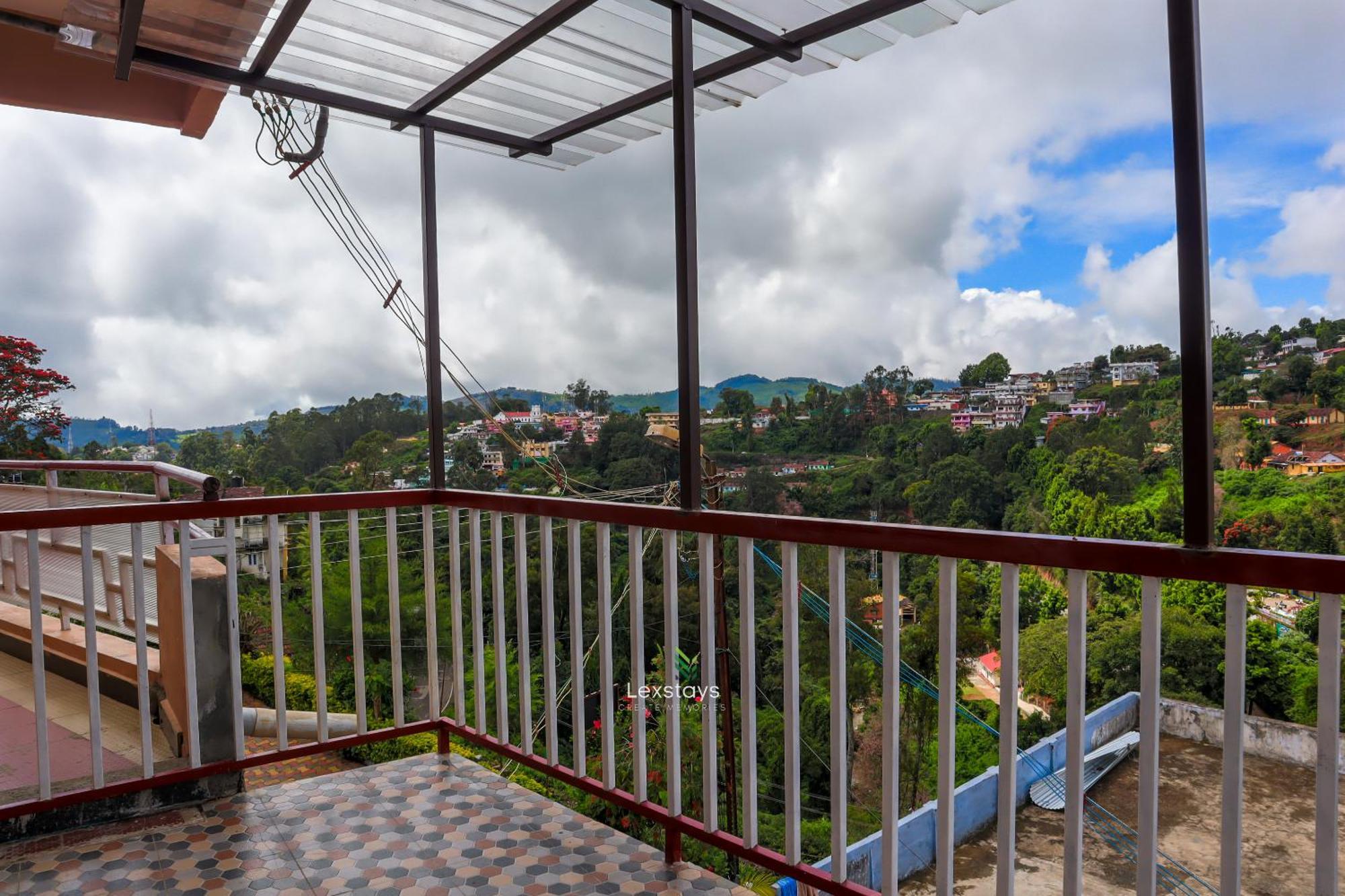 Vijaya Deepa Guest House By Lexstays Coonoor Εξωτερικό φωτογραφία